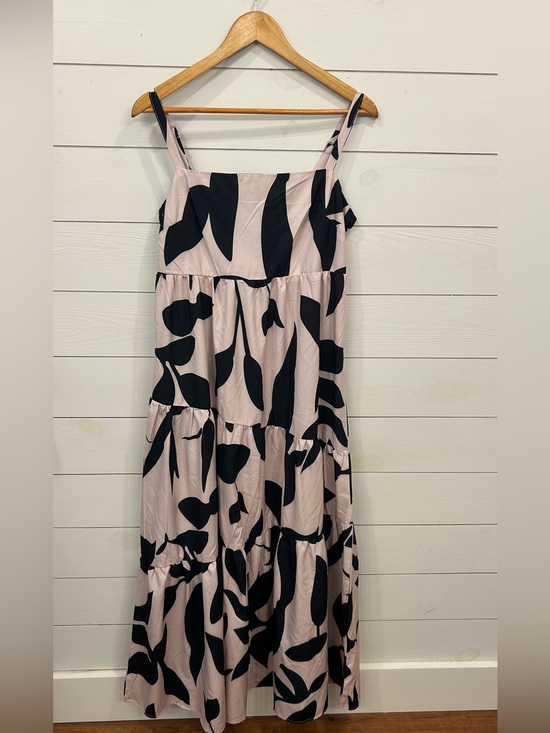 SHEIN Dresses & Skirts - SHEIN Pale Pink and Black Abstract Tiered Maxi Dress